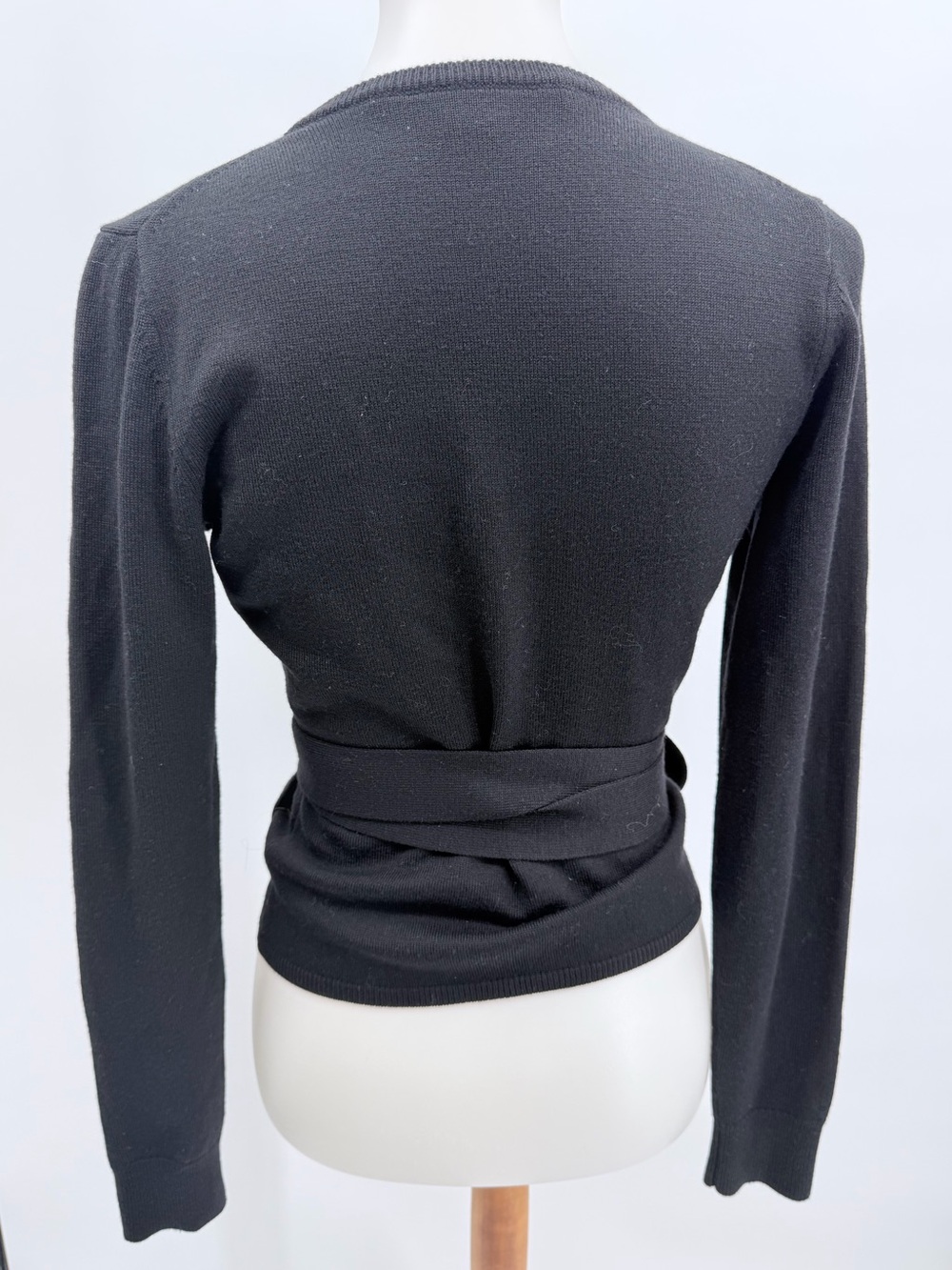 DIANE VON FURSTENBERG Black Wool Ballerina Wrap Sweater Small - Picture 7 of 10